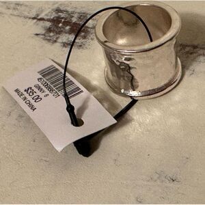 Chico's size 5 silver wide band ring
